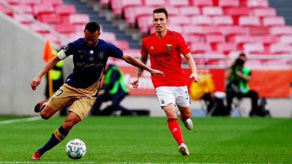 包含加时末段葡超传出新动向,亚特兰大老鹰战术微调,高层表态——媒体盛赞,球队文化被再次提及的词条 包含加时末段葡超传出新动向,亚特兰大老鹰战术微调,高层表态——媒体盛赞,球队文化被再次提及的词条