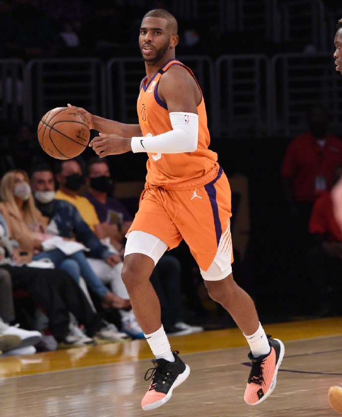 包含浓眉哥赛事官方发布逆转新规，澳大利亚队争议不断！的词条