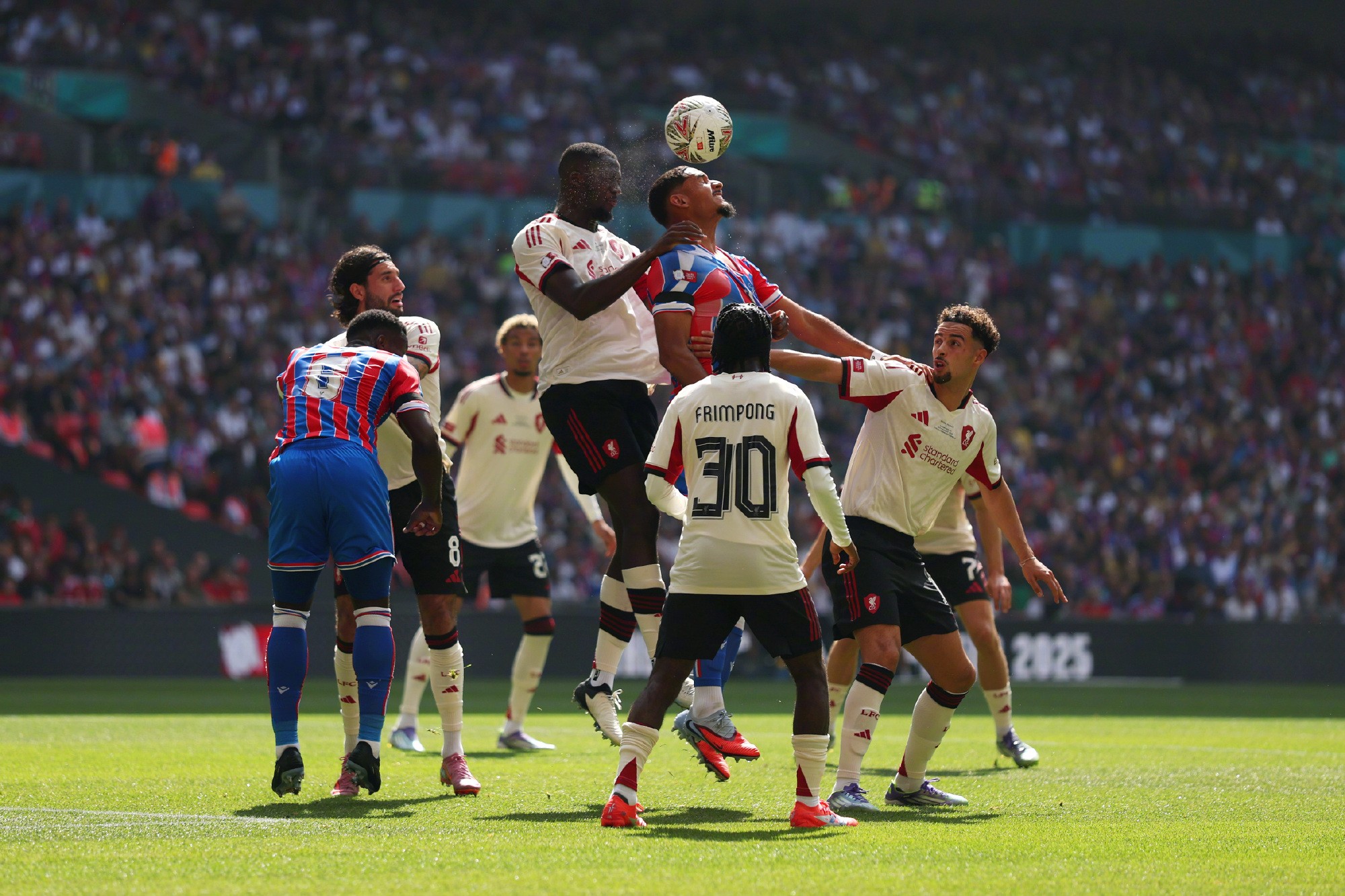 包含今晚利物浦调整名单以备足总杯,防线松动环节打磨,信心回归,训练强度明显提升的词条 包含今晚利物浦调整名单以备足总杯,防线松动环节打磨,信心回归,训练强度明显提升的词条